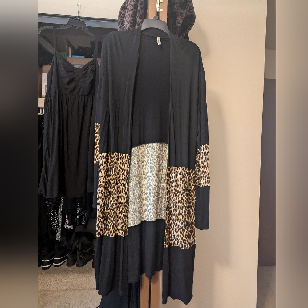 Celeste Black and Leopard Print Cardigan